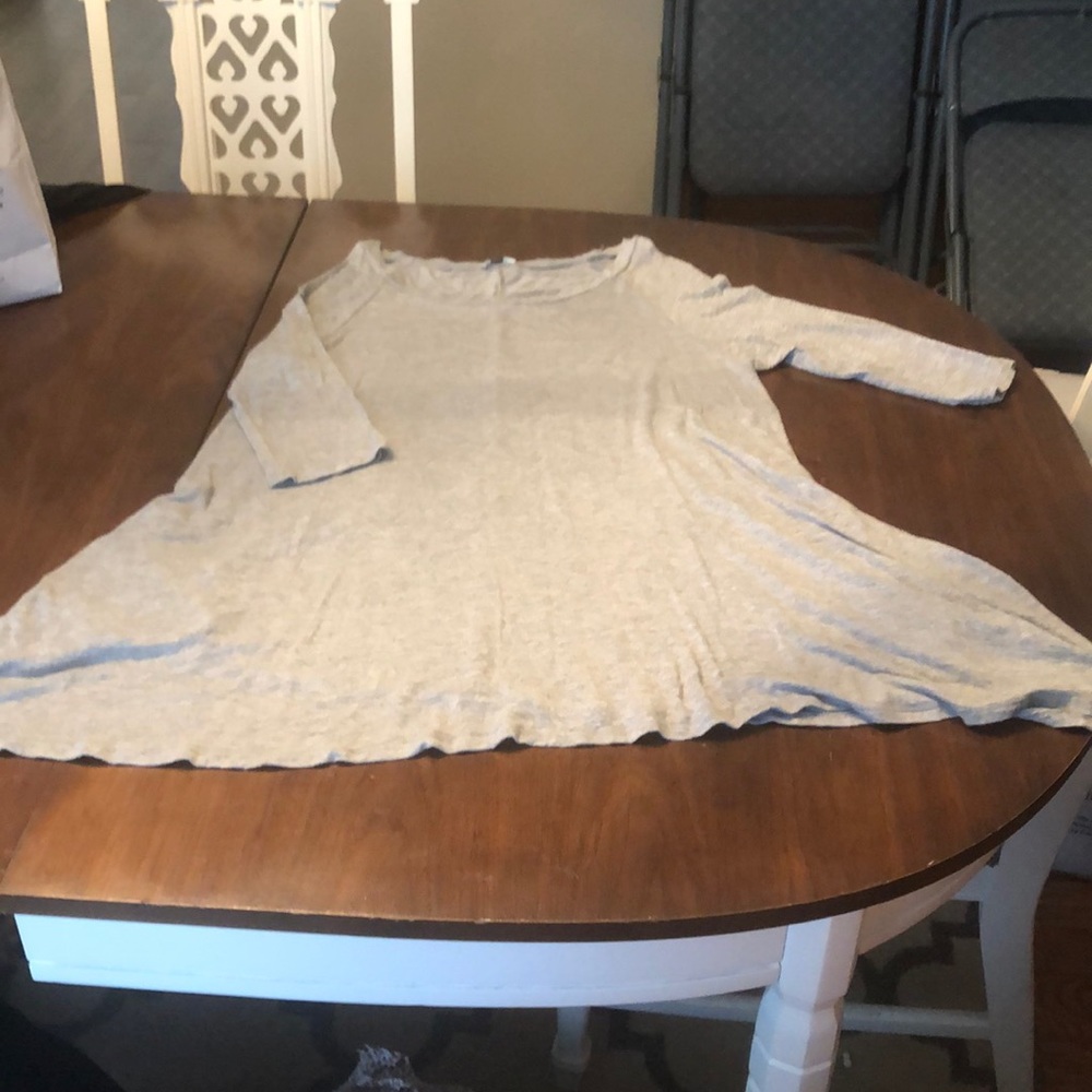 Grey flowy three quarter length top